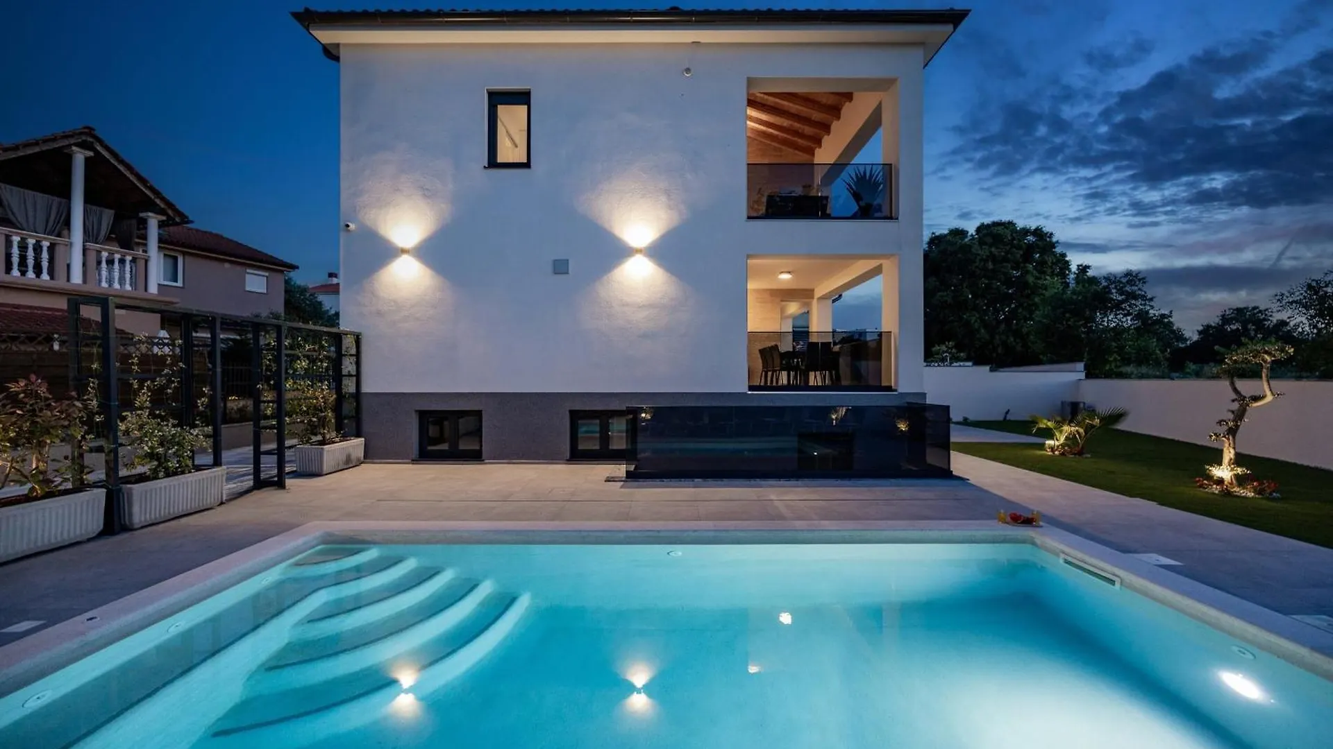 Polaris & Antares Villas 0*, Pula Croatia